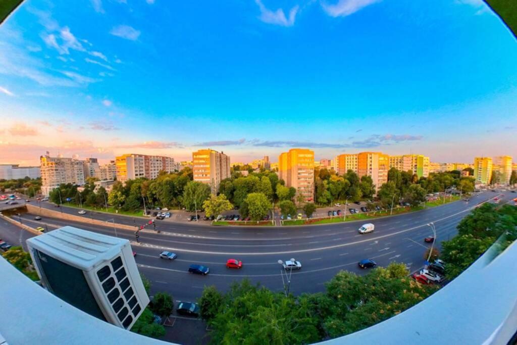 Modern 1 Bedroom Apartment In Bucharest Center! Luaran gambar