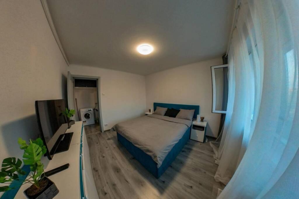 Modern 1 Bedroom Apartment In Bucharest Center! Luaran gambar