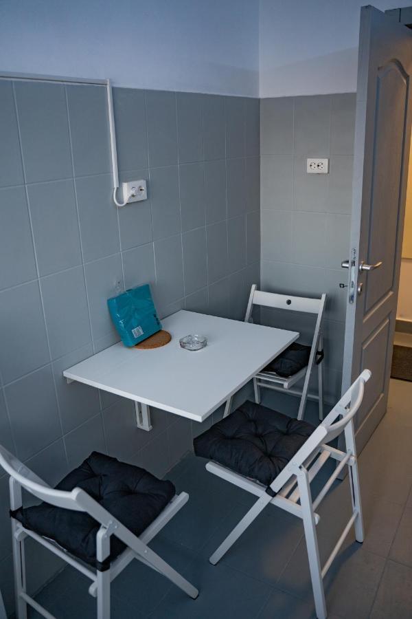 Modern 1 Bedroom Apartment In Bucharest Center! Luaran gambar