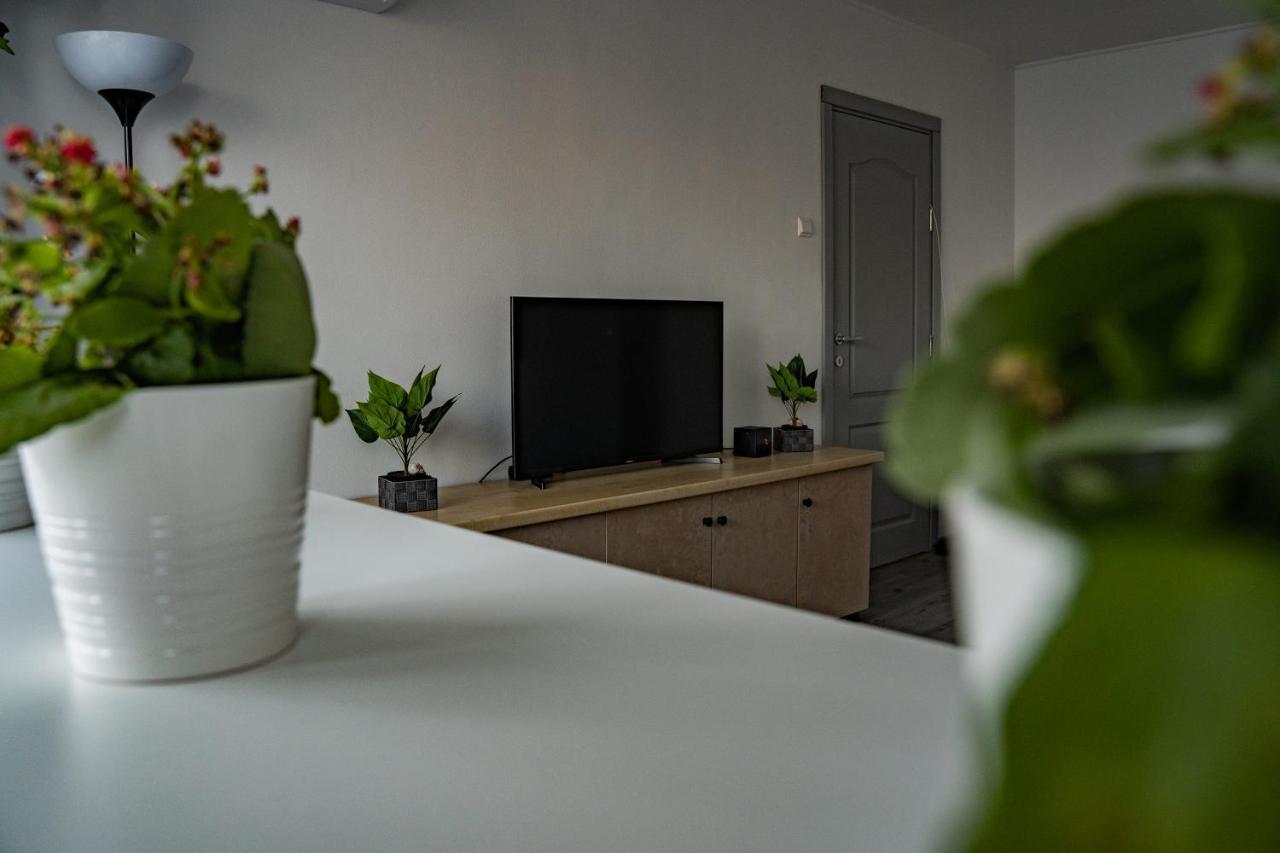 Modern 1 Bedroom Apartment In Bucharest Center! Luaran gambar
